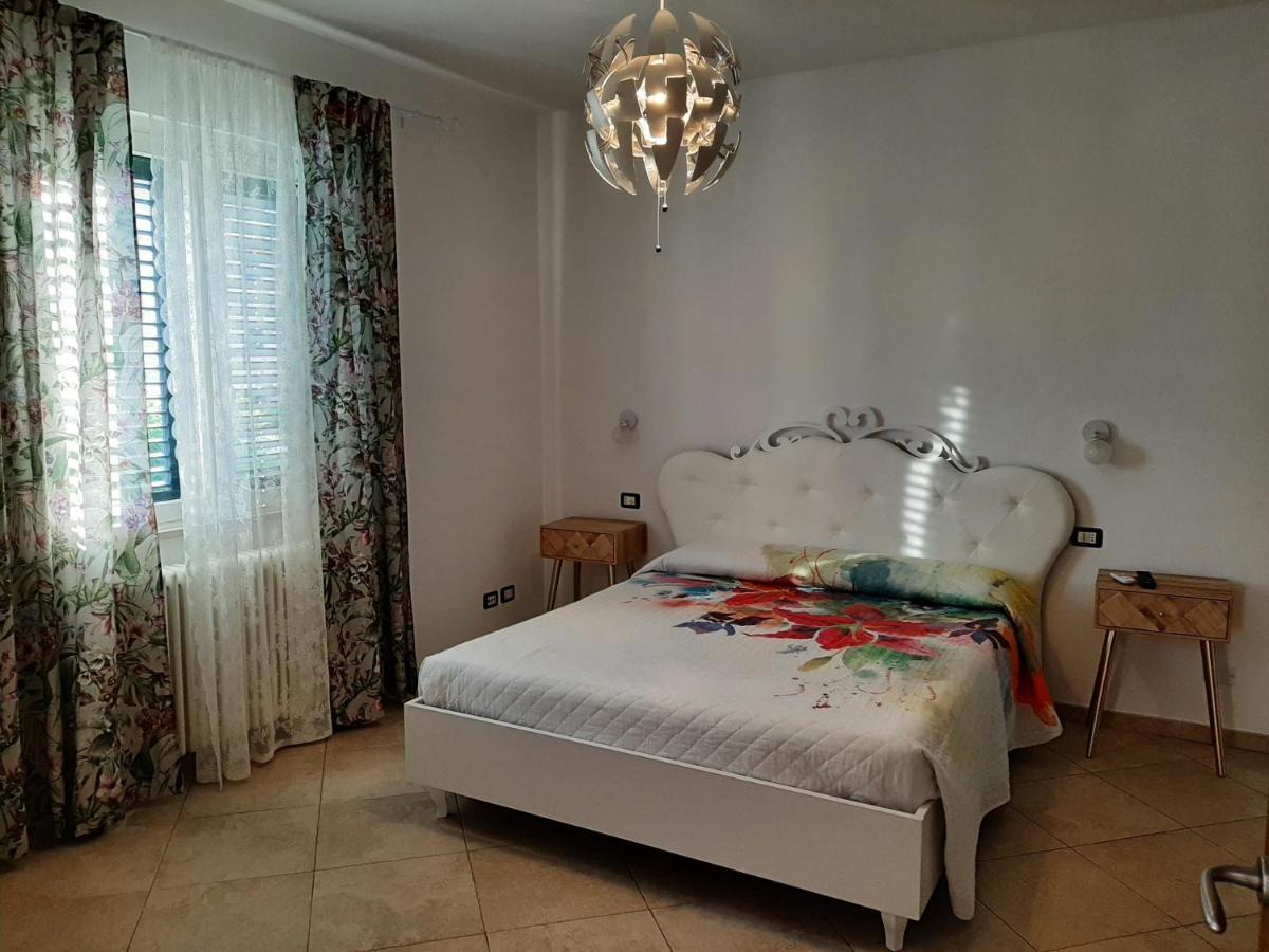 Viola Di Mare Rooms And Parking Termoli Ngoại thất bức ảnh