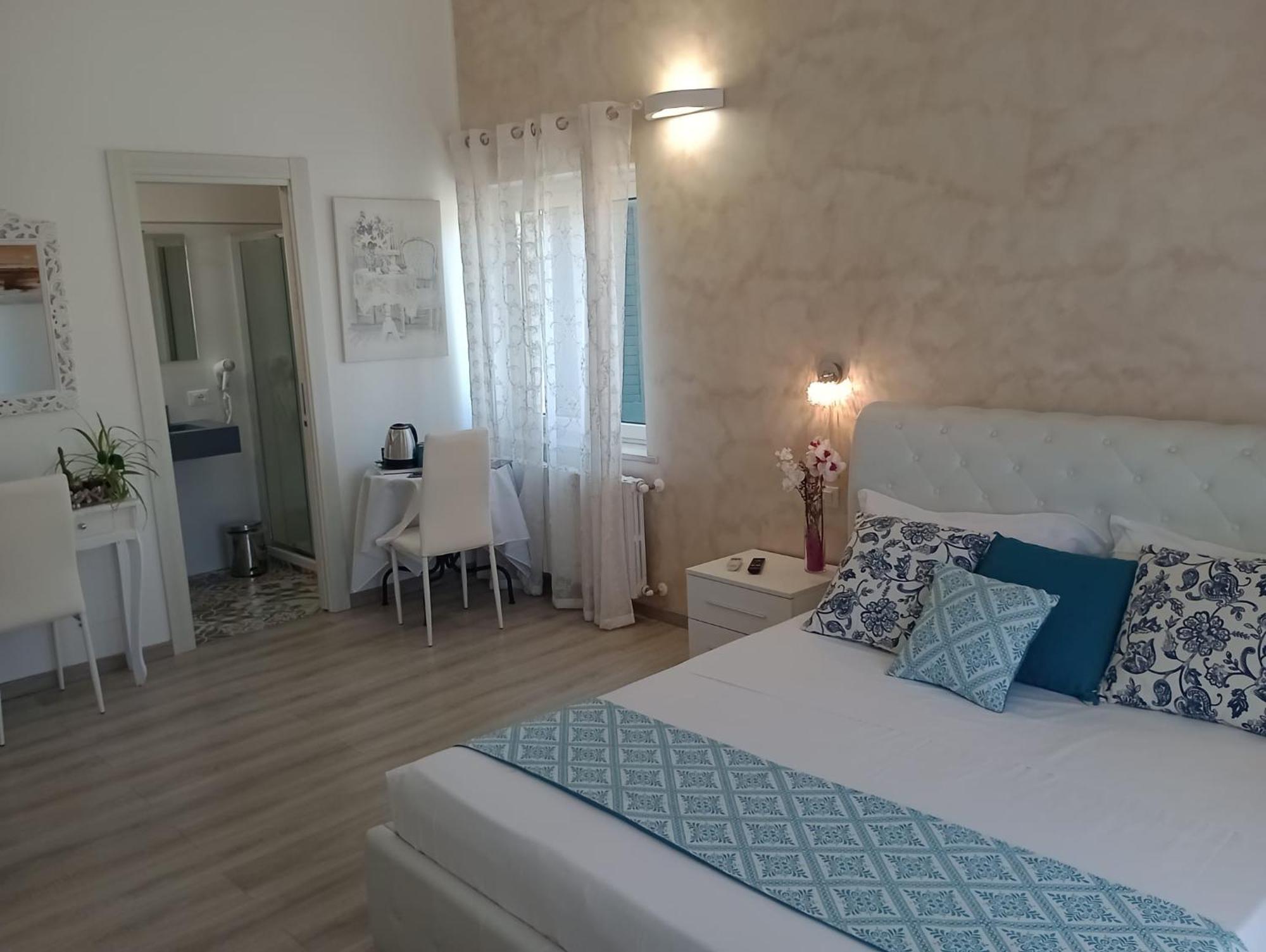 Viola Di Mare Rooms And Parking Termoli Ngoại thất bức ảnh